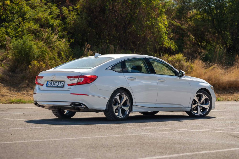 2018 Honda Accord 2.0 Touring 10AT