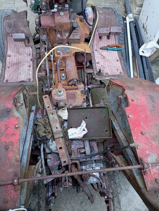 ХТЗТ012 малогабаритен Трактор