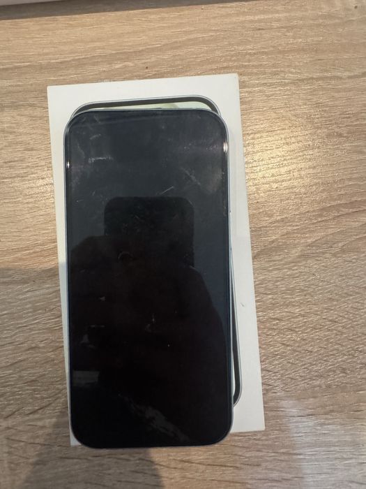 Iphone 15 256GB зелен