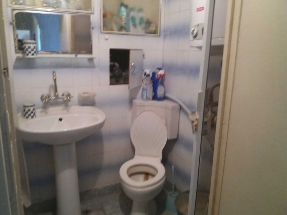 Продава се Двустаен апартамент в Гулянци - 58 кв.м за 518 €/кв.м - Снимка #13