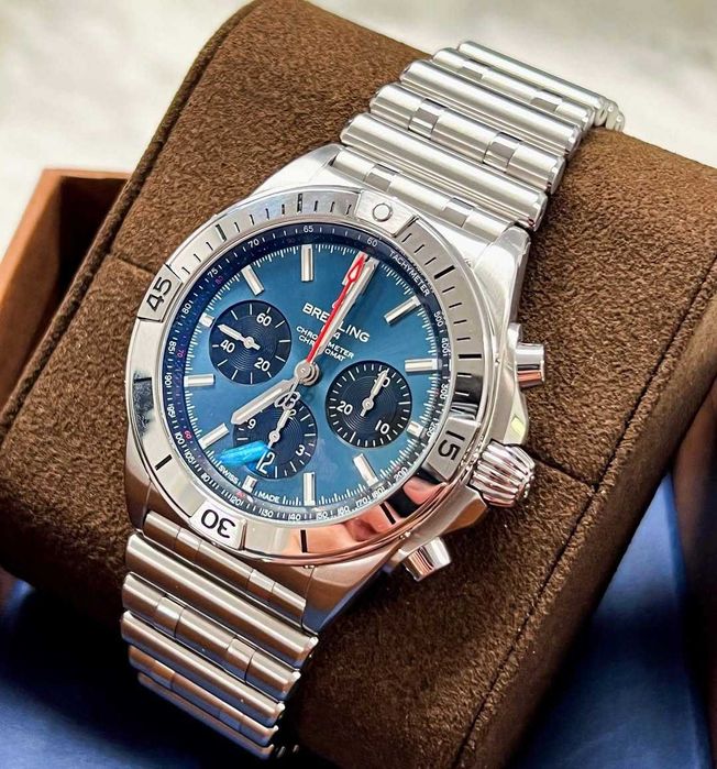 Breitling Chronomat b01 silver blue