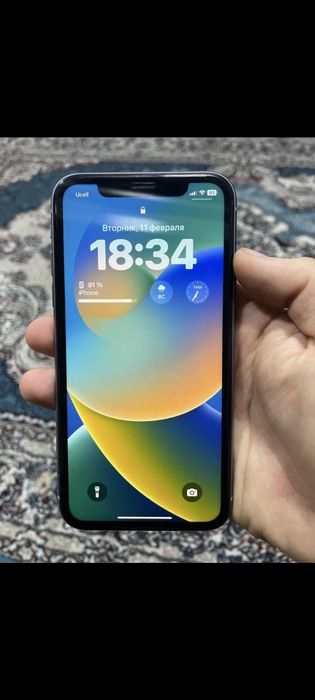 Iphone 11 sotiladi xotira 64g