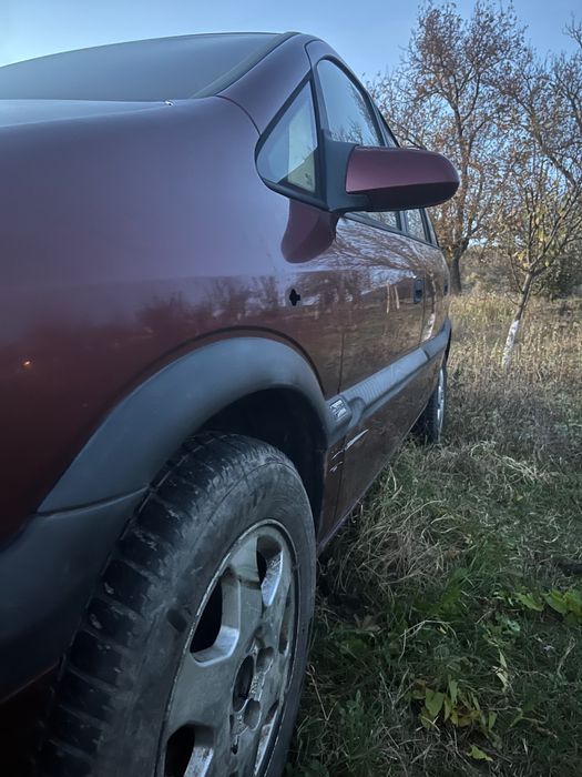 Vand Opel Zafira cu motor defect