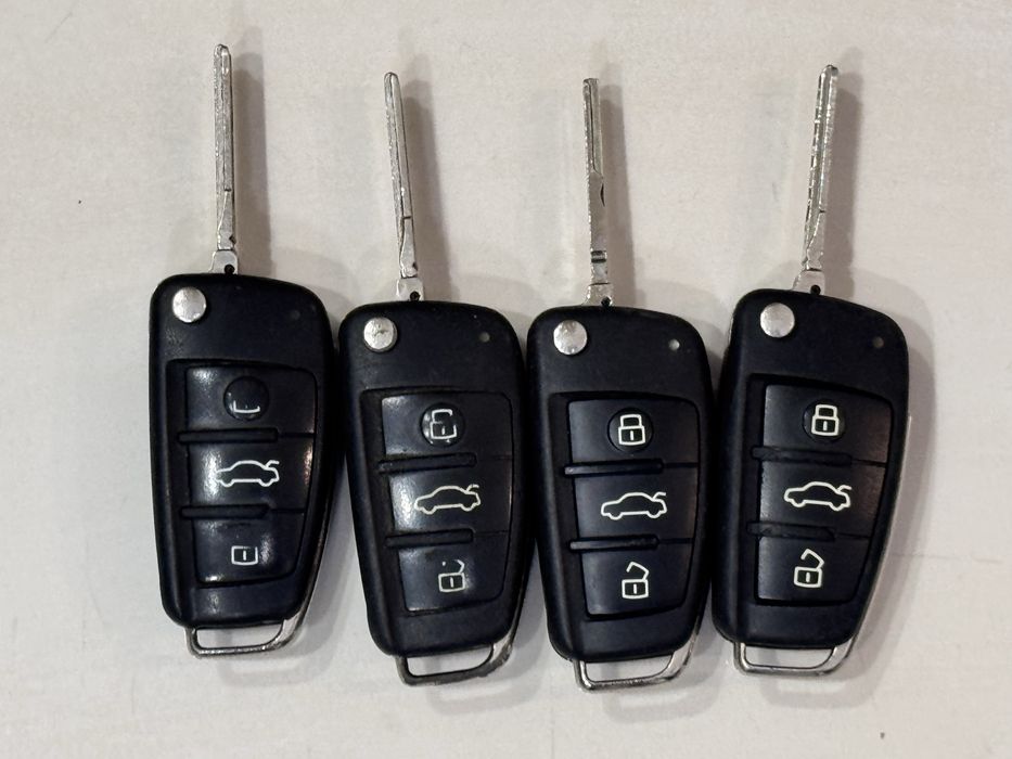 Контактен ключ за Audi оригинален с платка