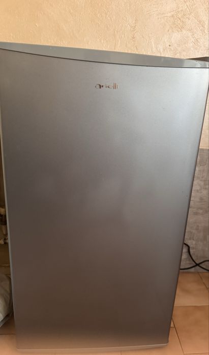 Хладилник Ариели