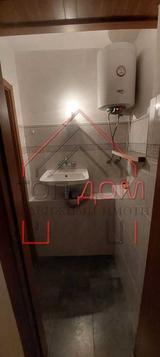 Дава се под наем  в Варна, Колхозен пазар - 63 кв.м за 714 € - Снимка #1