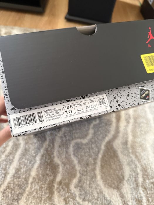 Nike Air Jordan 5 Gore Tex Off Noir - 42