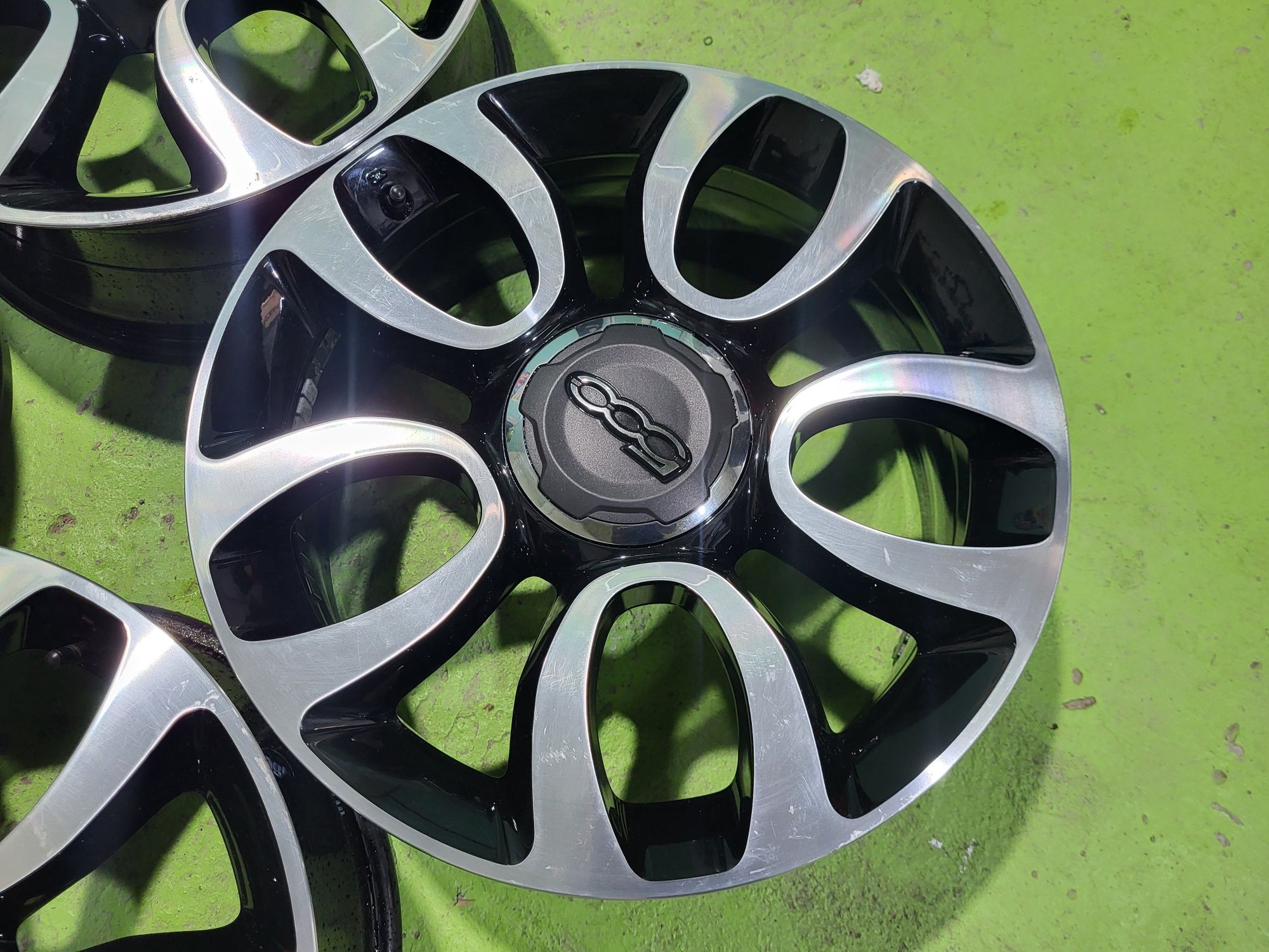 17 5x98 Fiat 500 лети джанти 5х98