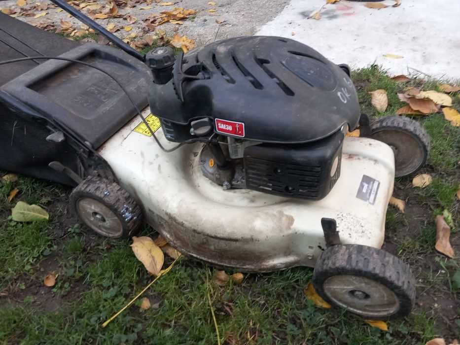 Бензинова косачка MTD 46