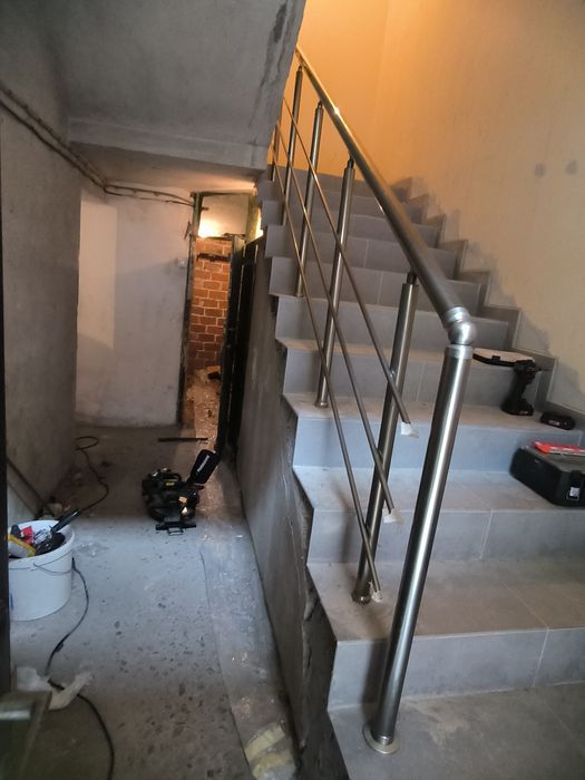 Изработка и монтаж на алуминиева парапети