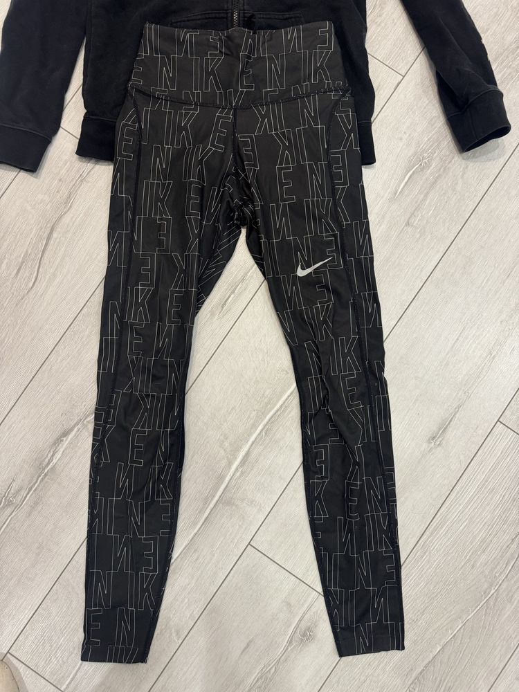 Клин и Горнище Nike