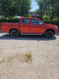 Isuzu D max. An 2017  12900 plus tva