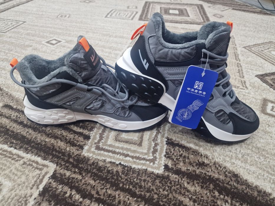 Кросовки зимние (утепленные)