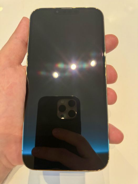 iPhone 13 Pro Max 128GB Gold в много добро състояние