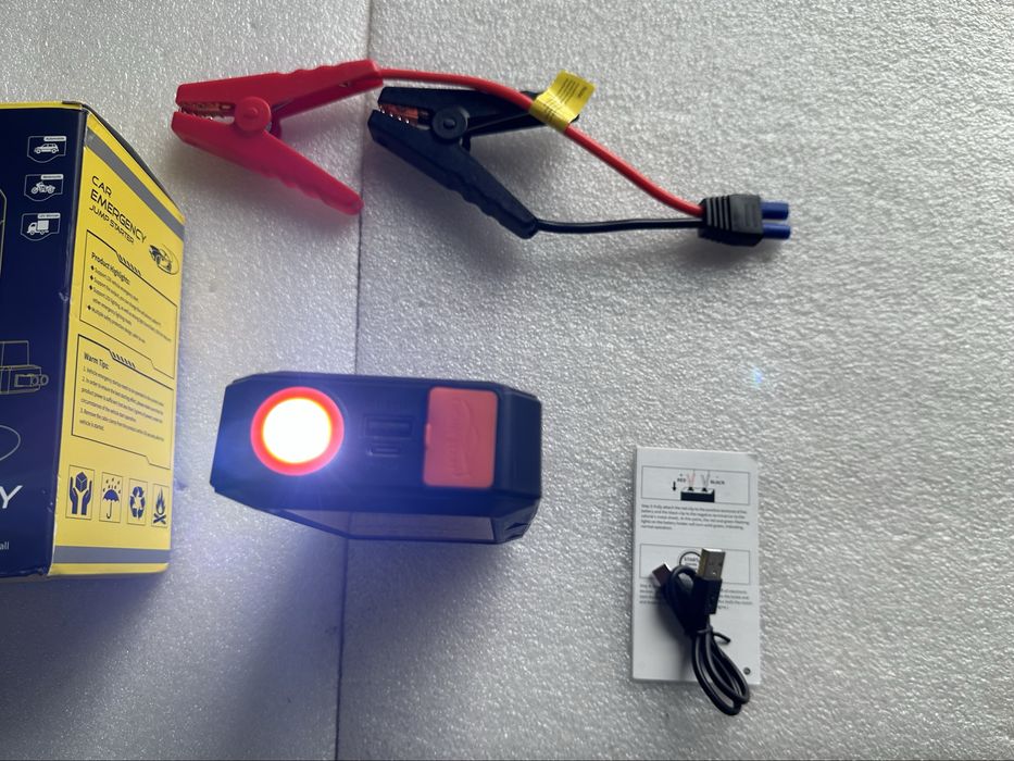 Robot pornire auto portabil 2000A, redresor cu acumulator 12000mAh
