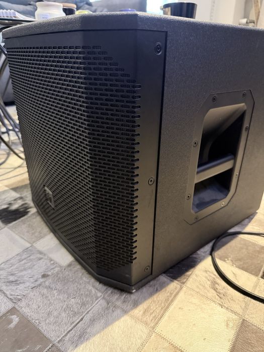 Electrovoice elx 200 активна бас каса