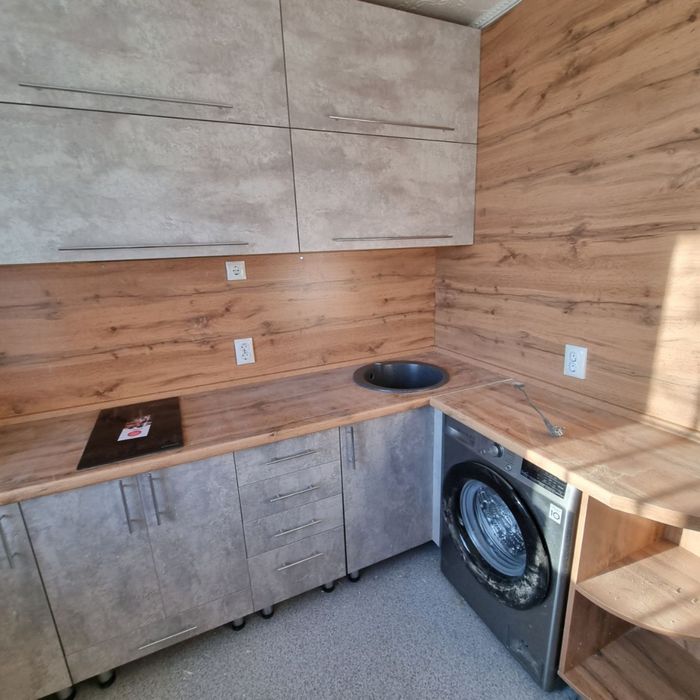 1 комнатная квартира на Республике с мебелью и техникой, заходи и живи