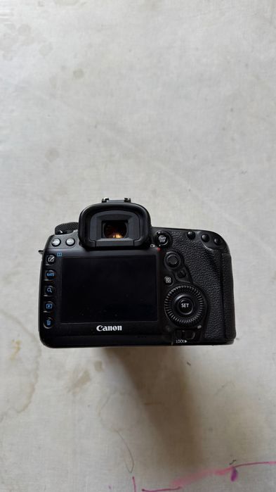 Canon 5D Mark IV