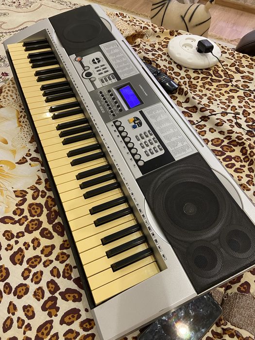 Синтезатор МК-922