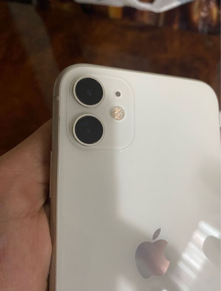 Iphone 11  128Гб с гарантией
