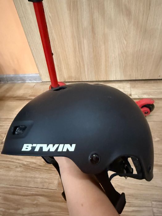 Баланс колело Lionelo, Тротинетка Ferrari + Каска BTWIN