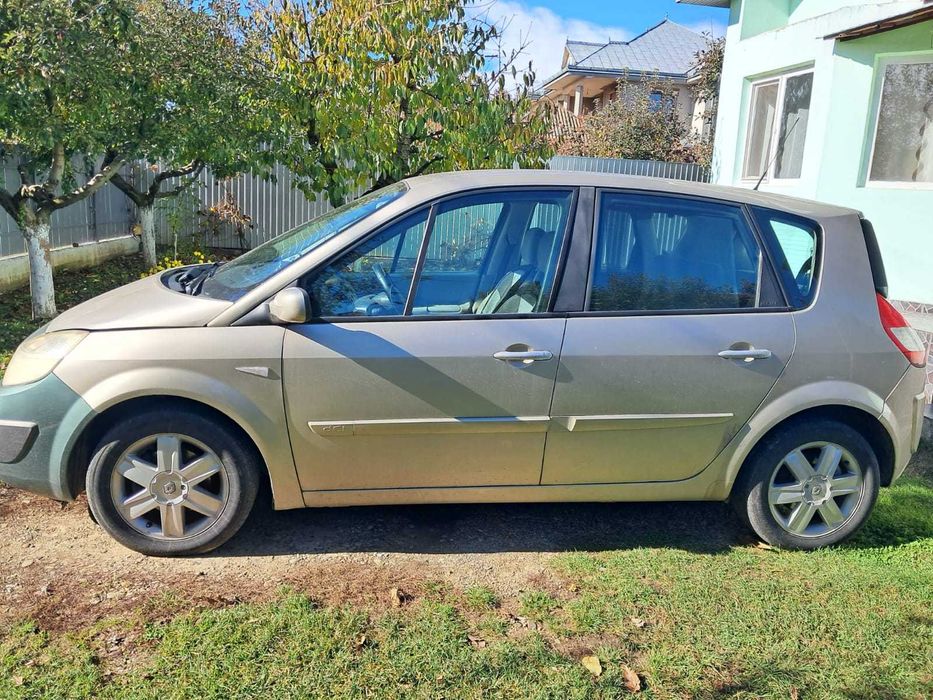 Vând Renault Megane Scenic