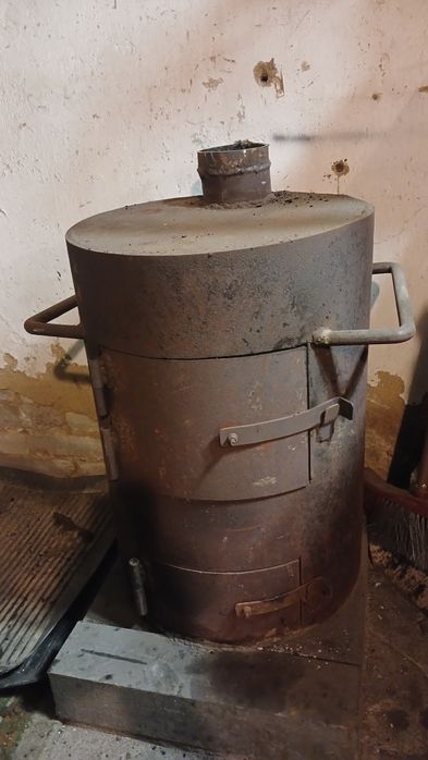 Продам печку круглую