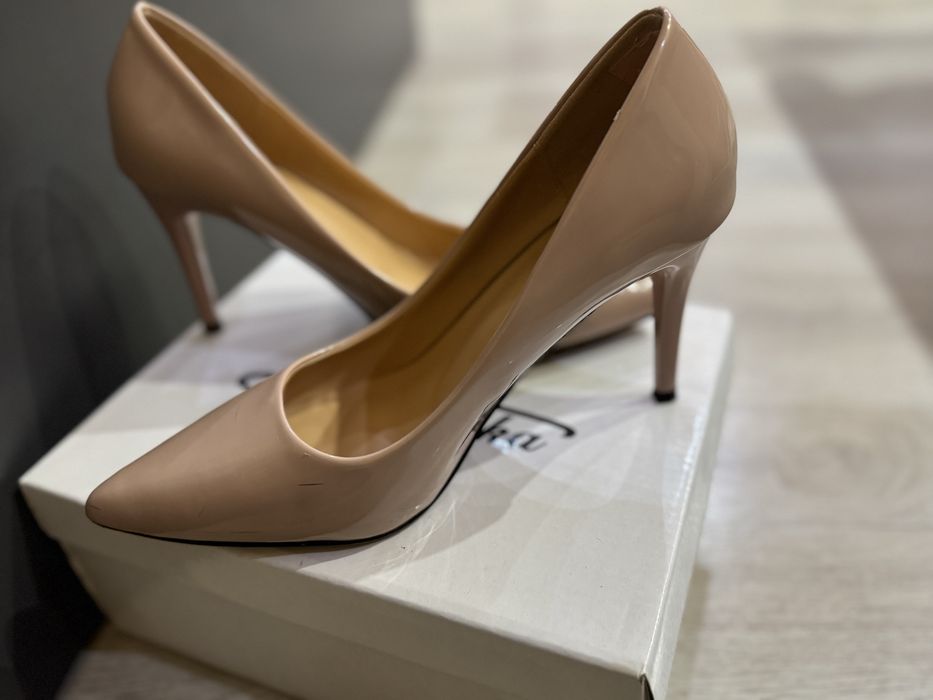 Женски обувки