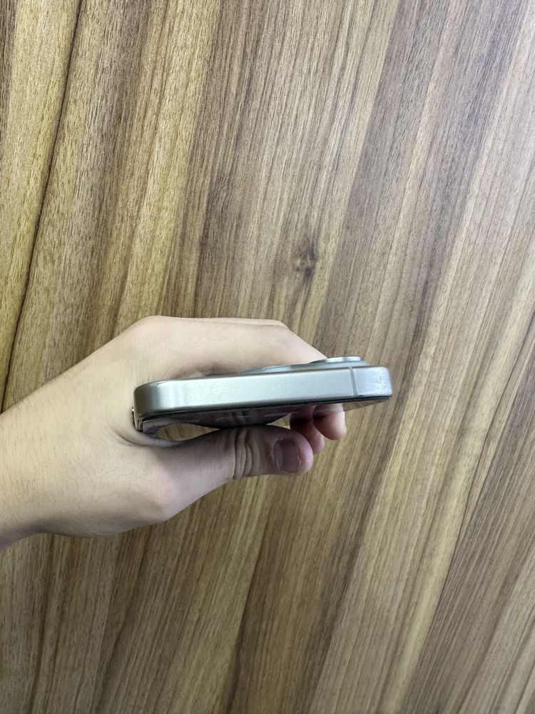 iphone 15 pro  natural 128 gb 88 %