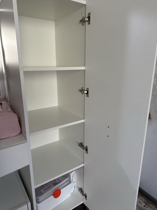 Комод с зеркалом