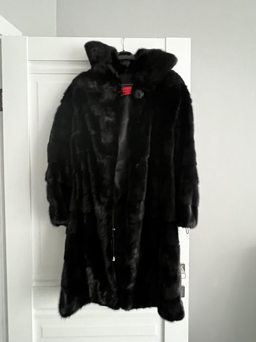Норковая шуба c капюшоном