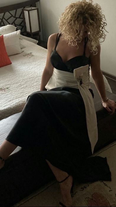 Официална рокля от еластичен сатен