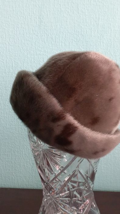 Шапка  из  нерпы      .