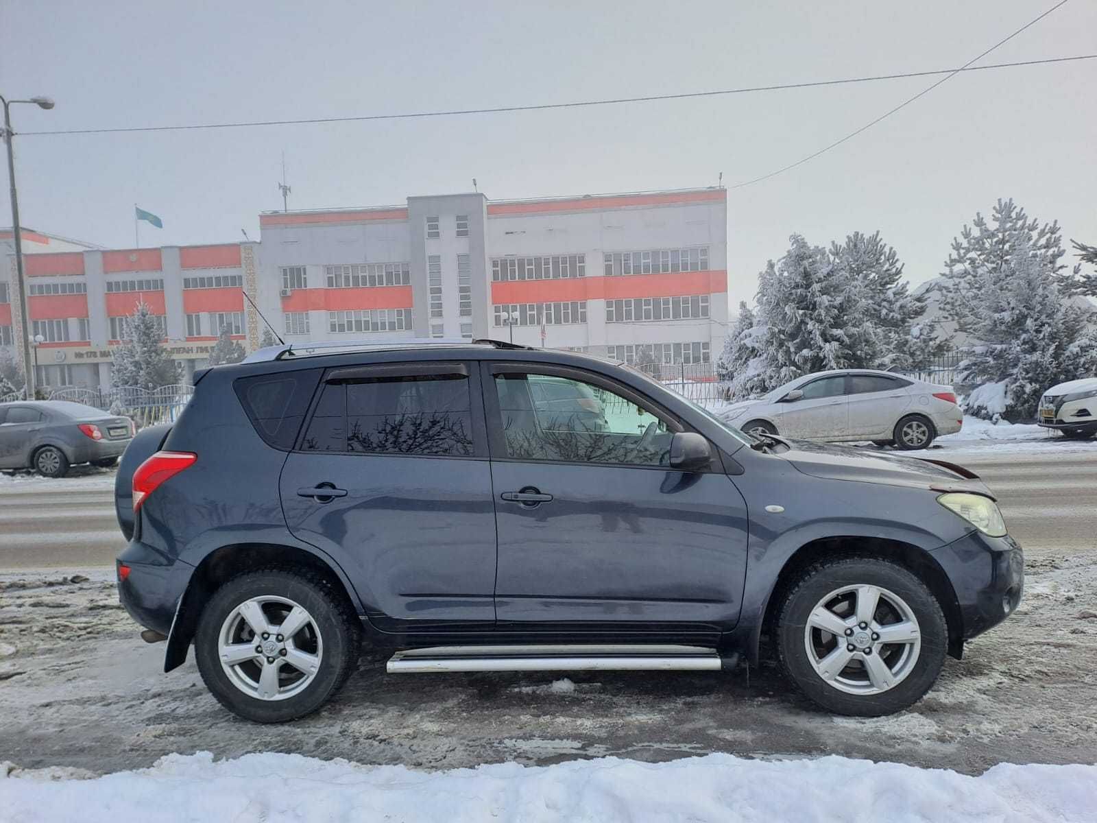 Продаю  Toyota RAV 4(европеец, обмен не интересует)