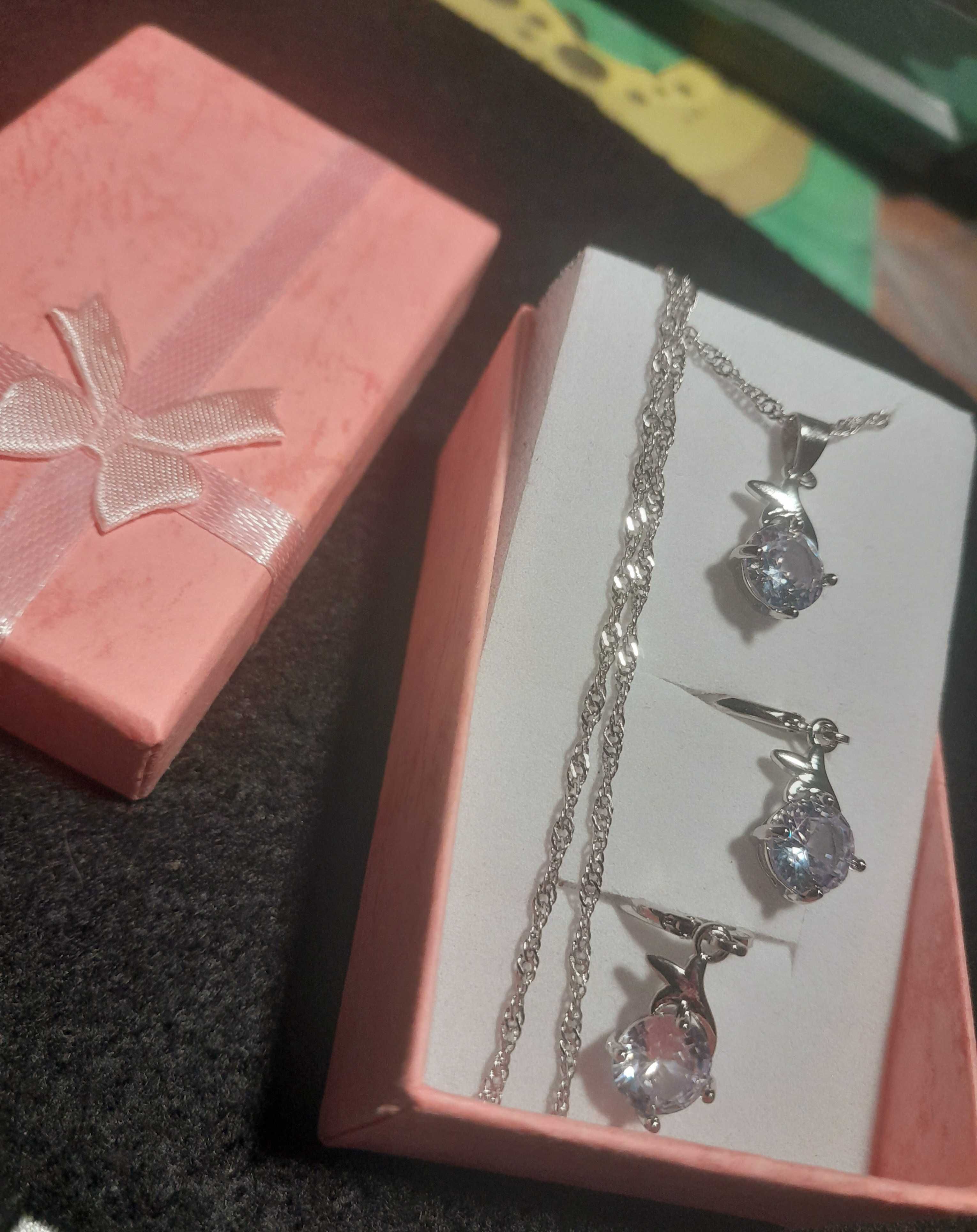 Set de bijuterii cu zirconiu AAA,argint.Cutie bijut. inclusa