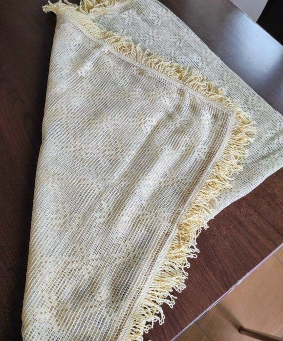 Fata de masa 145/120 cm