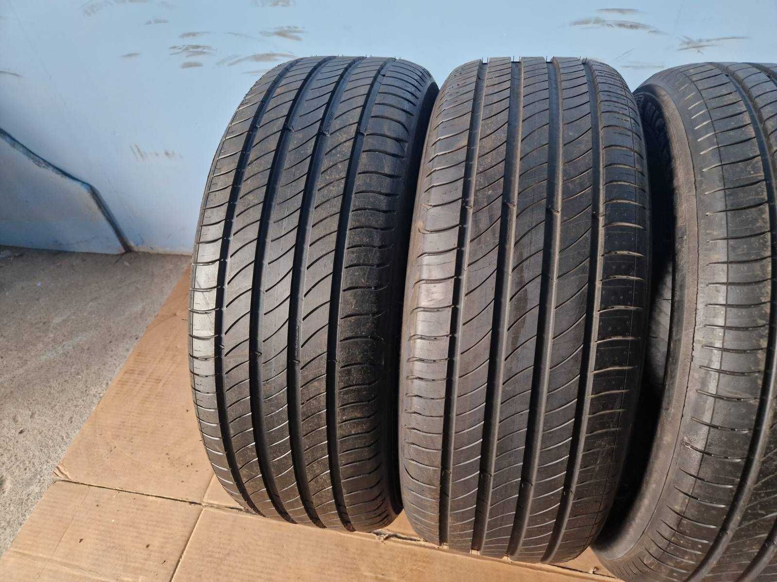 4 броя Michelin R18 225/55/  летни гуми 
DOT3619