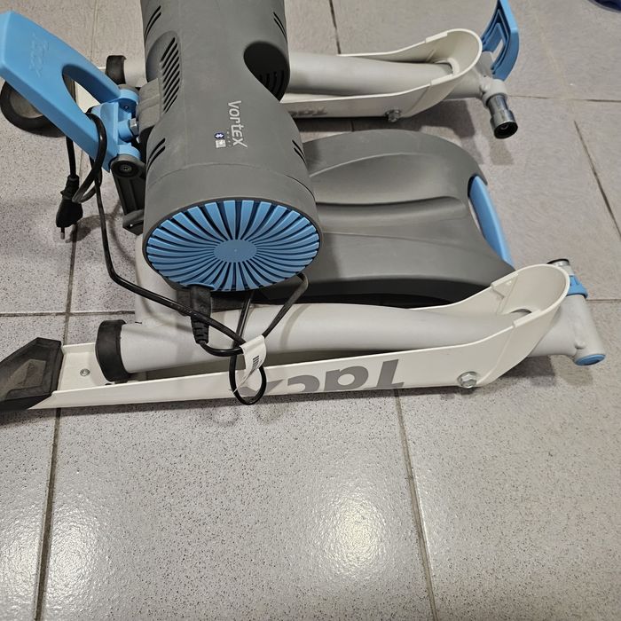 Garmin Tacx Boost Bundle - home trainer pentru antrenamente indoor