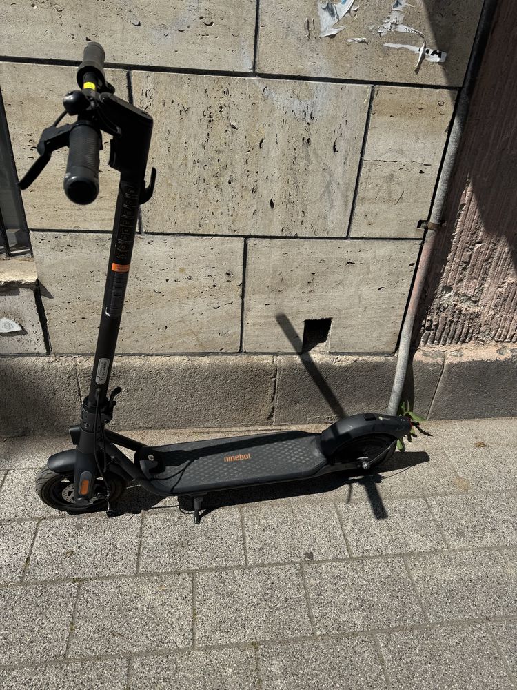 електрическа тротинетка segway ninebot F2