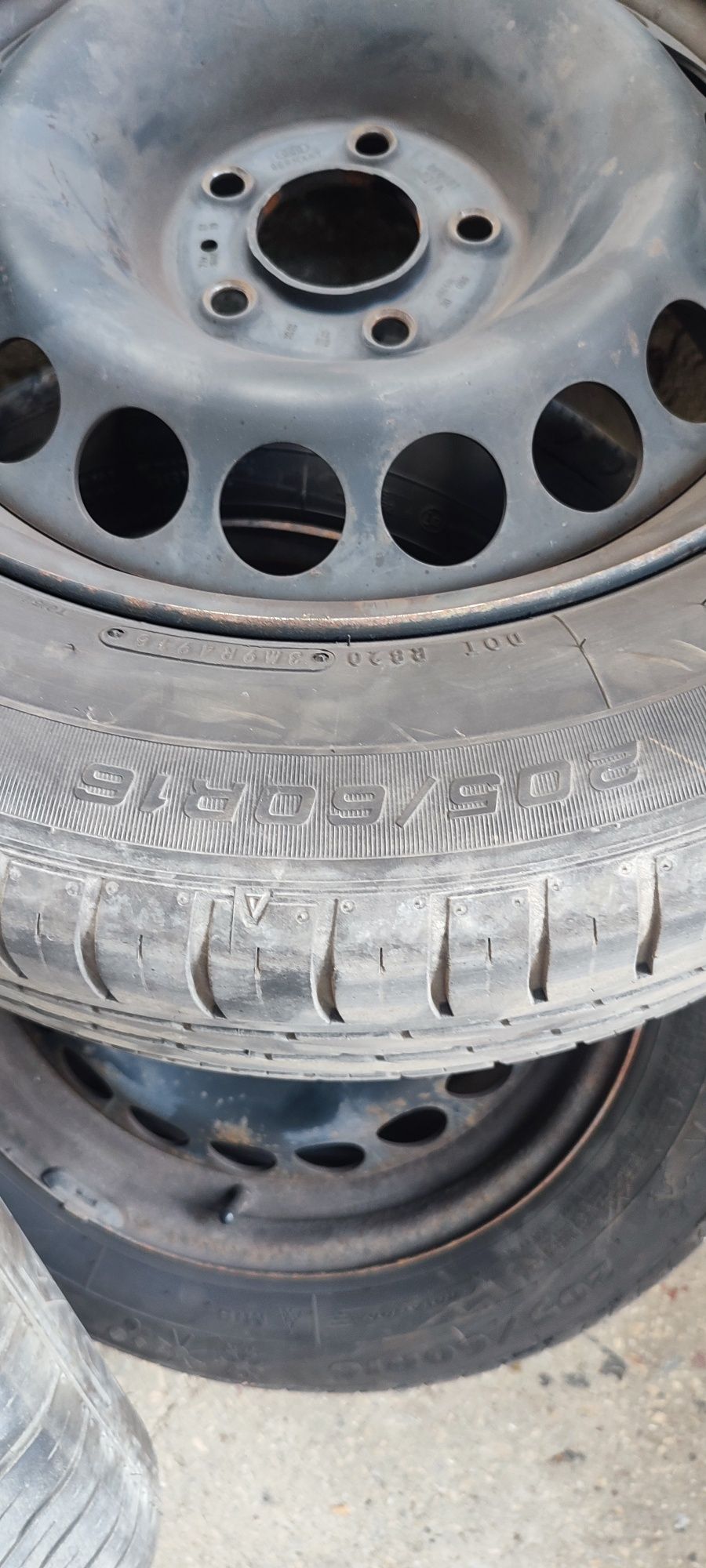 Гуми с джанти 205/60 R16