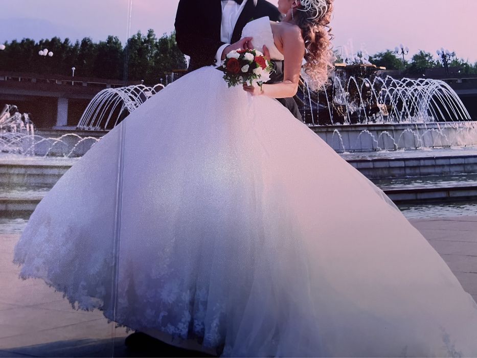 Свадебное платье