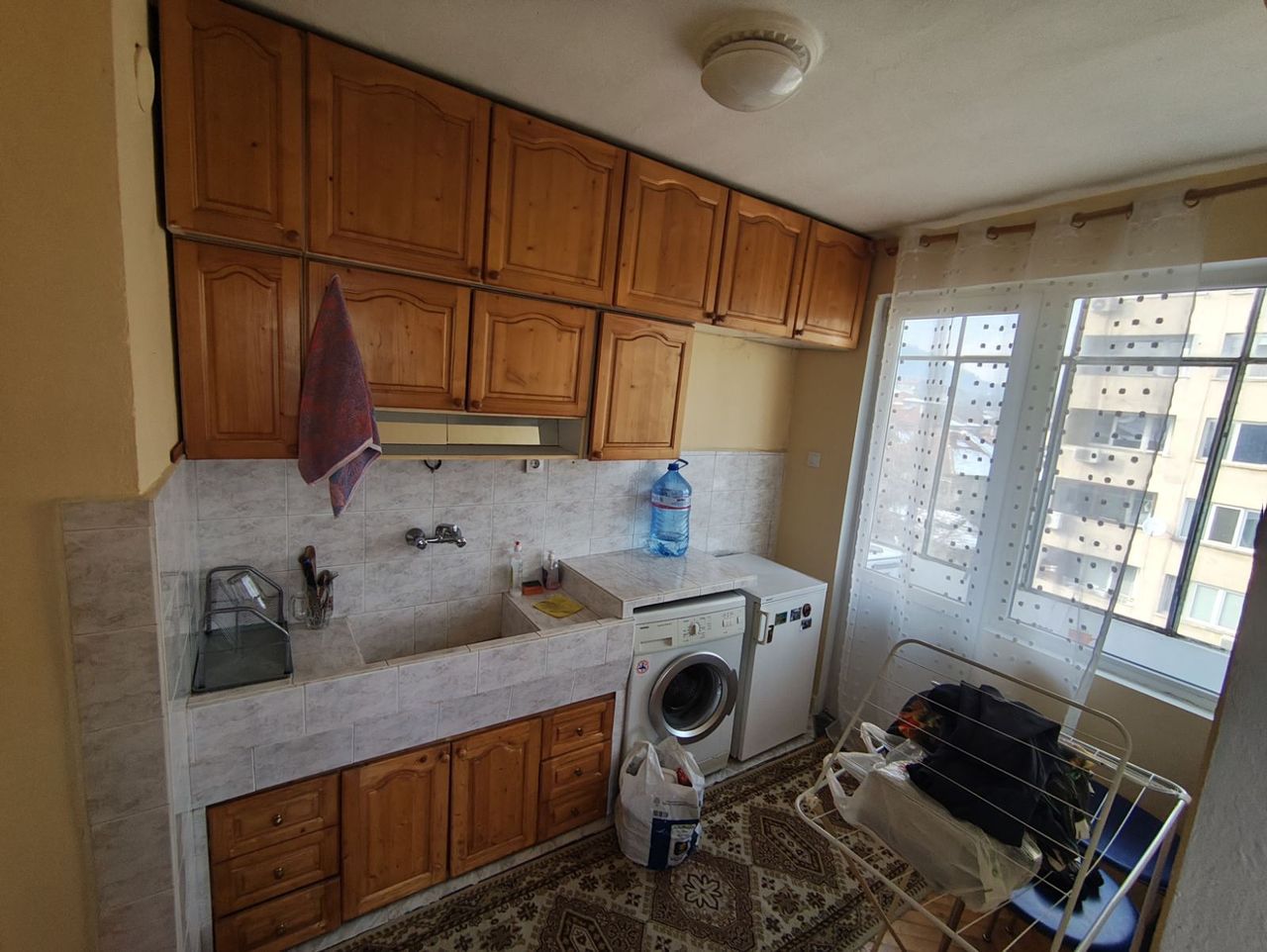 Дава се под наем Двустаен апартамент в Троян - 70 кв.м за 204 € - Снимка #2