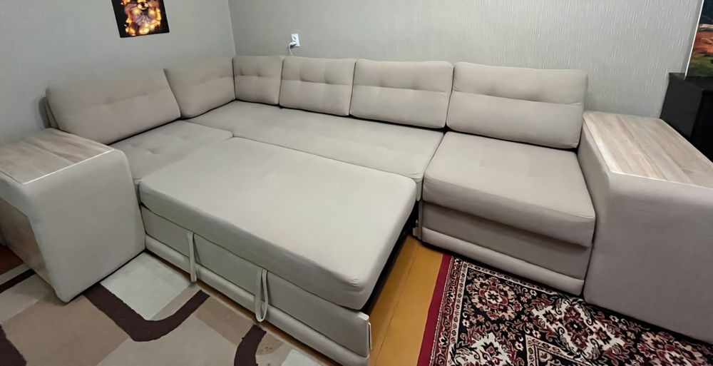 Срочно продам диван в отличном состоянии