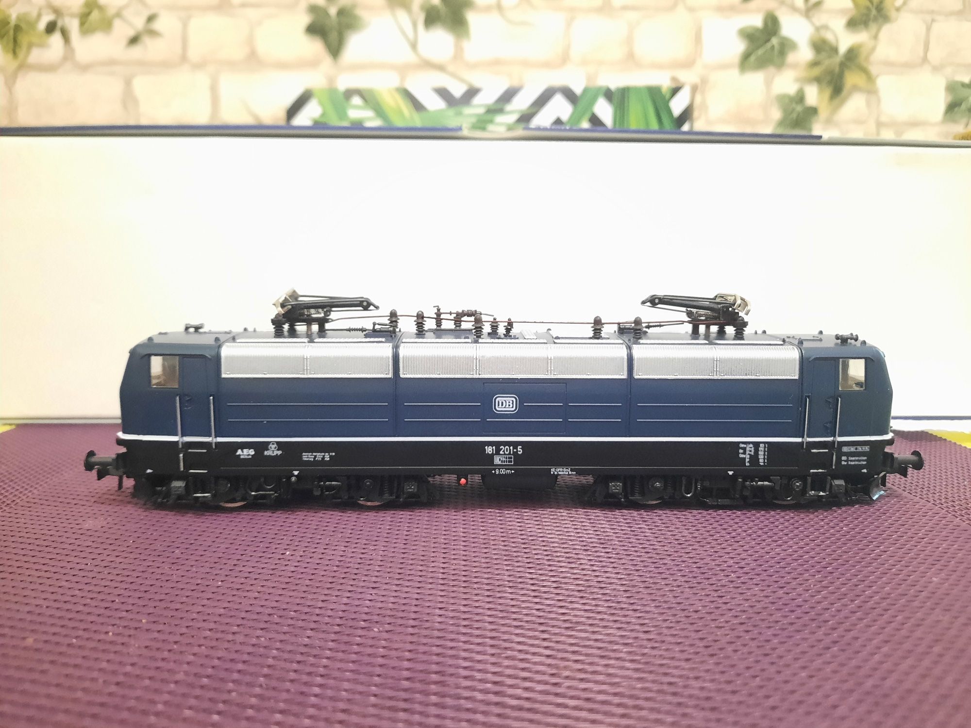 Locomotiva electrica Roco 4142B H0 DC