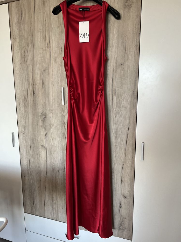 Рокля Zara-сатенена