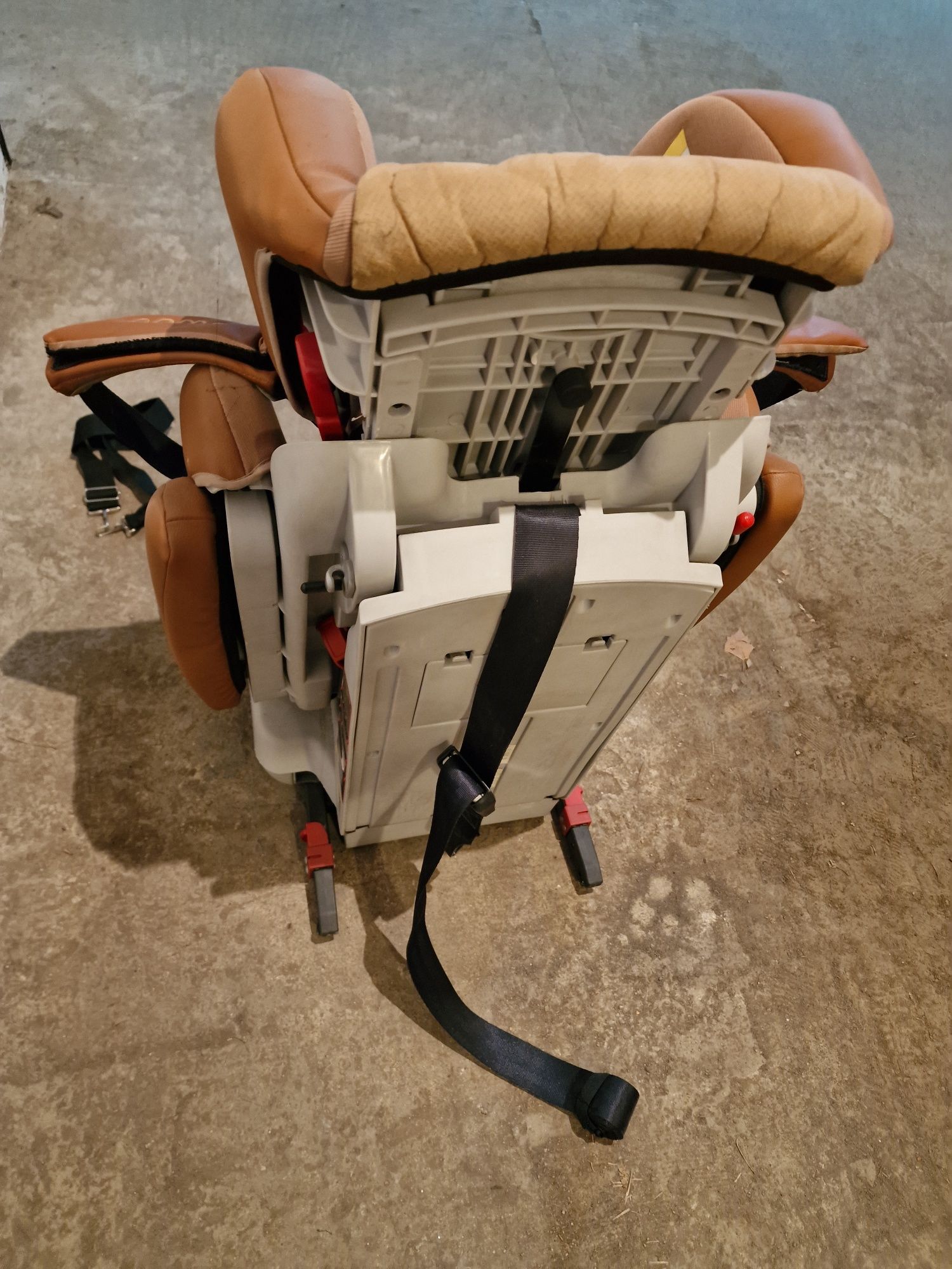Детско столче за кола Nomad 9-36 кг