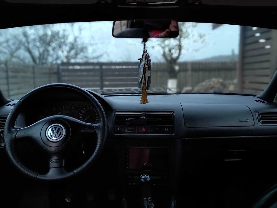 Golf 4, Pentru refăcut s-au dezmembrat! (Motor defect)