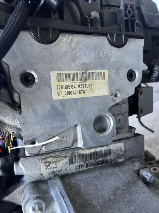 DEZMEMBREZ Piese Auto Bmw X5 E70 Motor 3.0 Diesel Cod  M57 M57TUE2 euro 4 Cutie de Viteze Automata 6HP28X 2006-2012 Capota Bara fata completa Far KIT INJECTIE injector Pompa inalte turbina Compresor AC cutie transfer cardan