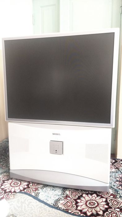 Toshiba televizor sotiladi. Domashniy kinoteatr. Diognl 43 . Made in S