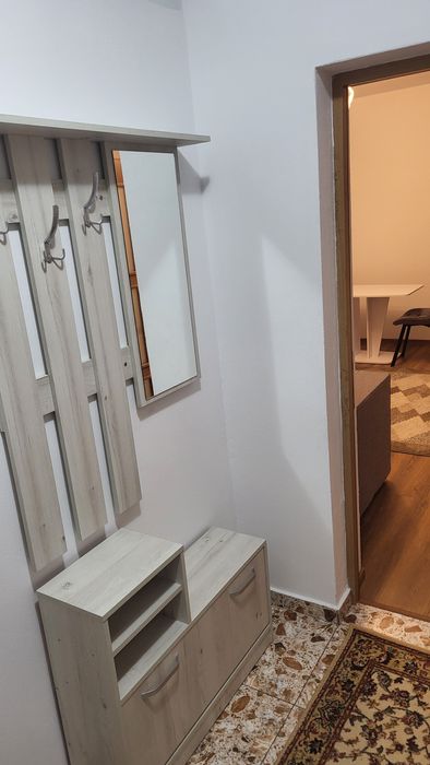 Apartament la casa, recent renovat spre inchiriere